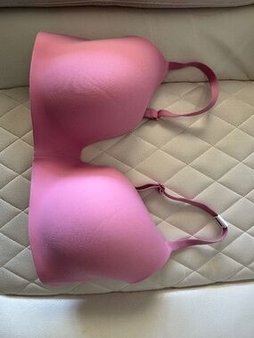 PINK Victoria’s Secret Lightly Lined Wireless Bra 36D Pink NWT